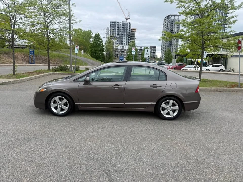 2011 Honda Civic 8th Gen - Image 3 of 15