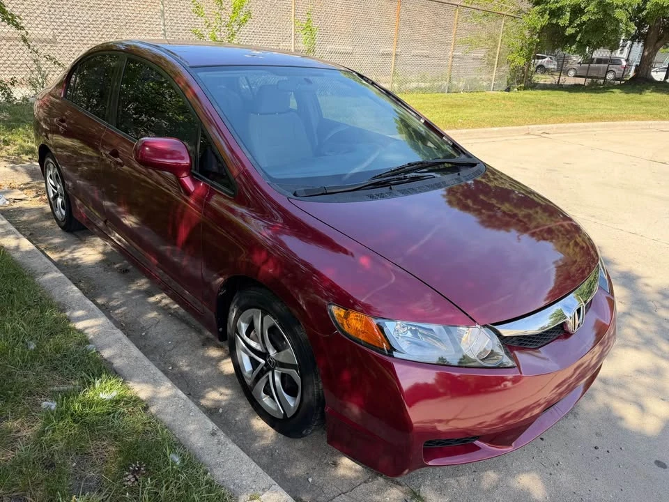 2011 Honda Civic 8th Gen - Image 3 of 14