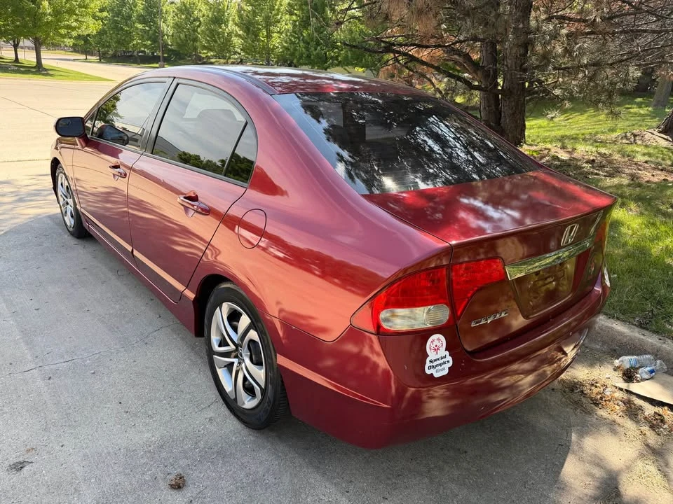 2011 Honda Civic 8th Gen - Image 6 of 14