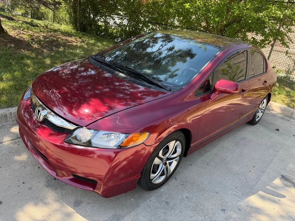 2011 Honda Civic 8th Gen - Image 2 of 14