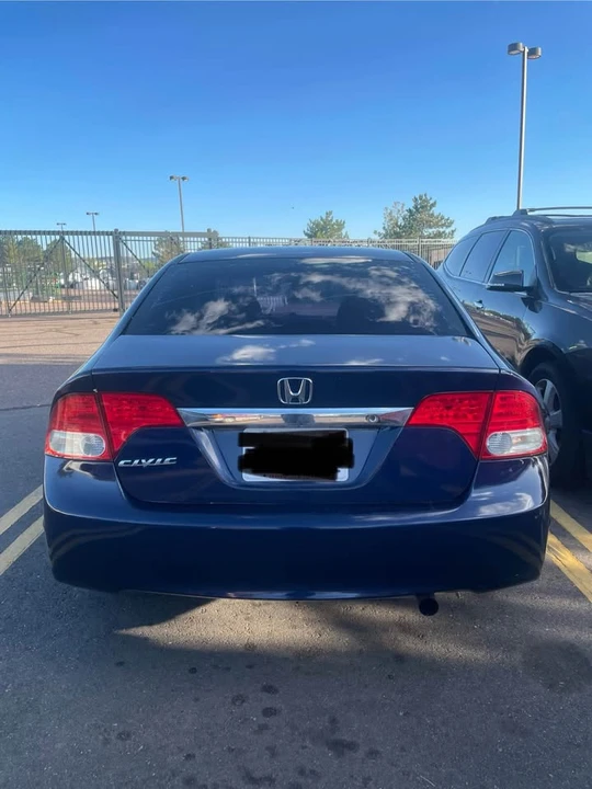 2011 Honda Civic 8th Gen - Image 3 of 5
