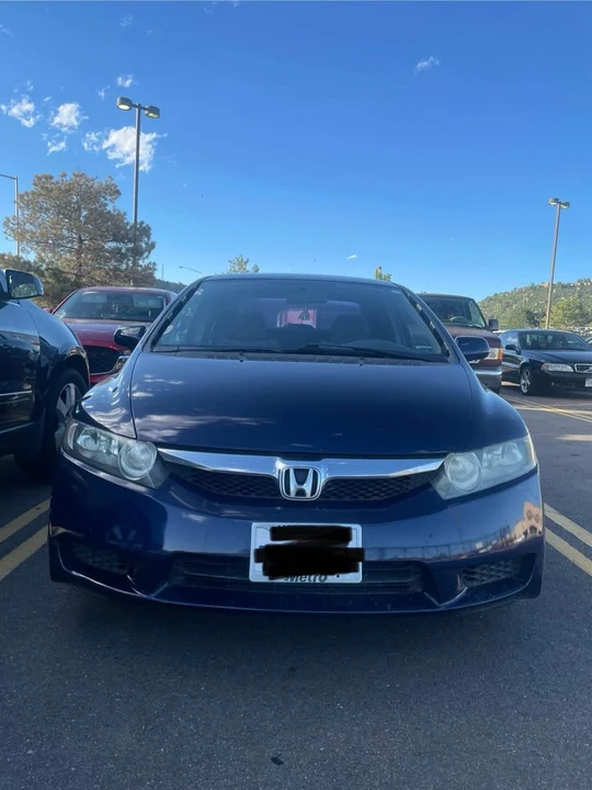 2011 Honda Civic 8th Gen - Image 2 of 5