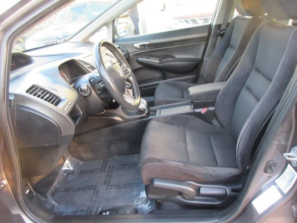 2011 Honda Civic 8th Gen - Image 8 of 15