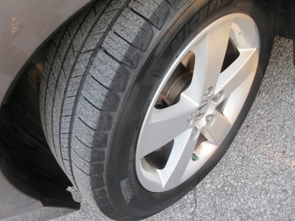 2011 Honda Civic 8th Gen - Image 14 of 15