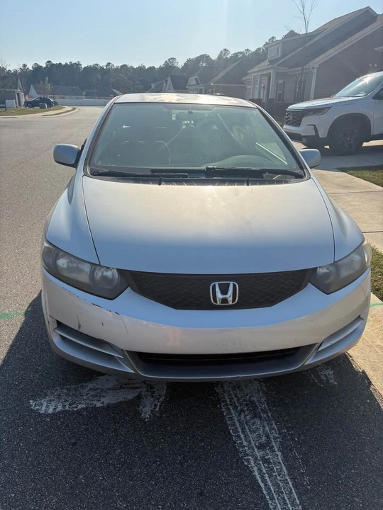 2011 Honda Civic 8th Gen - Image 3 of 8