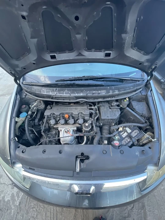 2011 Honda Civic 8th Gen - Image 3 of 5