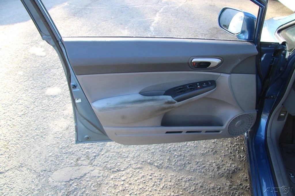 2011 Honda Civic 8th Gen - Image 11 of 21