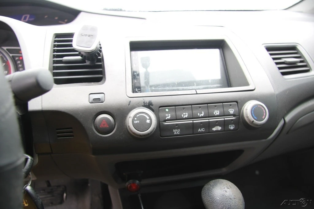 2011 Honda Civic 8th Gen - Image 15 of 21