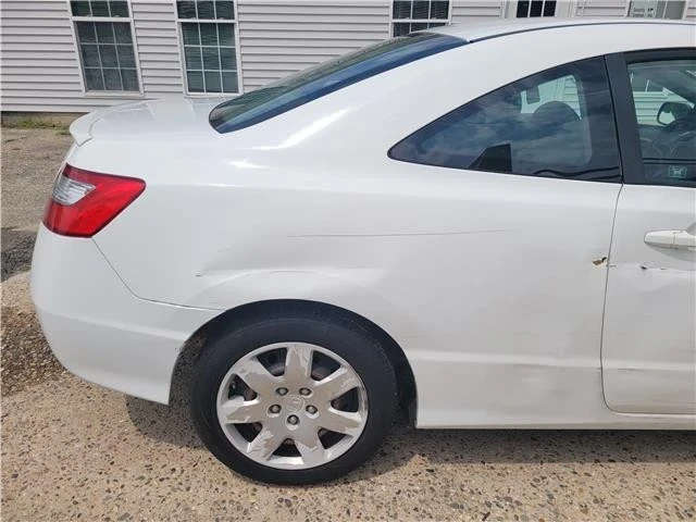 2011 Honda Civic 8th Gen - Image 14 of 21