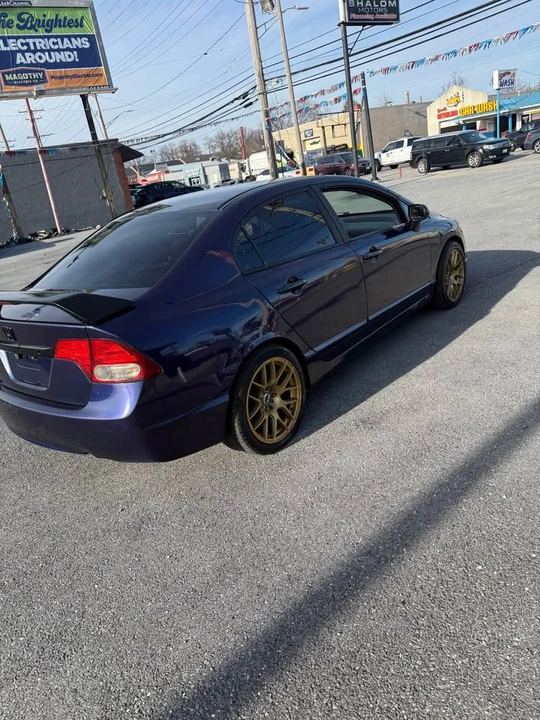 2011 Honda Civic 8th Gen - Image 9 of 12