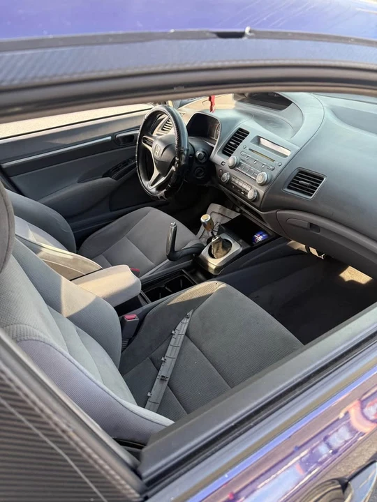 2011 Honda Civic 8th Gen - Image 6 of 12