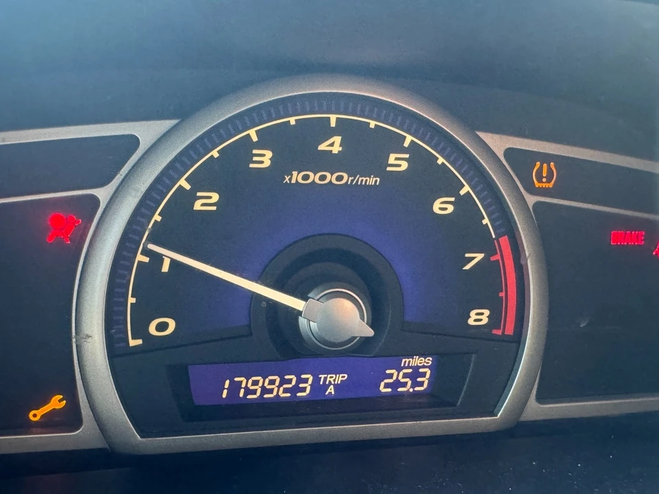 2011 Honda Civic 8th Gen - Image 16 of 16