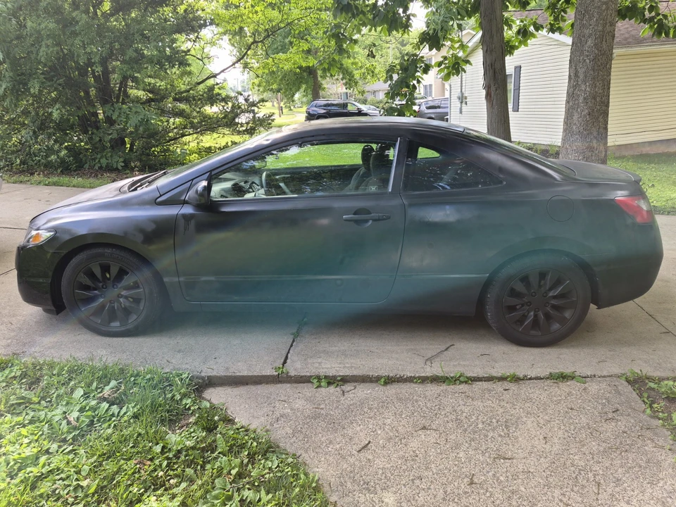 2011 Honda Civic 8th Gen - Image 4 of 10