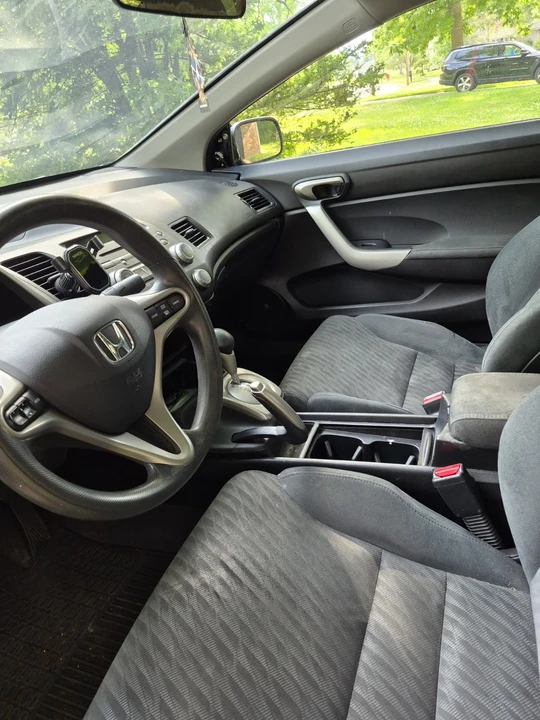 2011 Honda Civic 8th Gen - Image 7 of 10