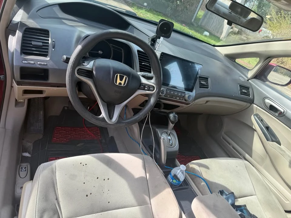 2011 Honda Civic 8th Gen - Image 5 of 5