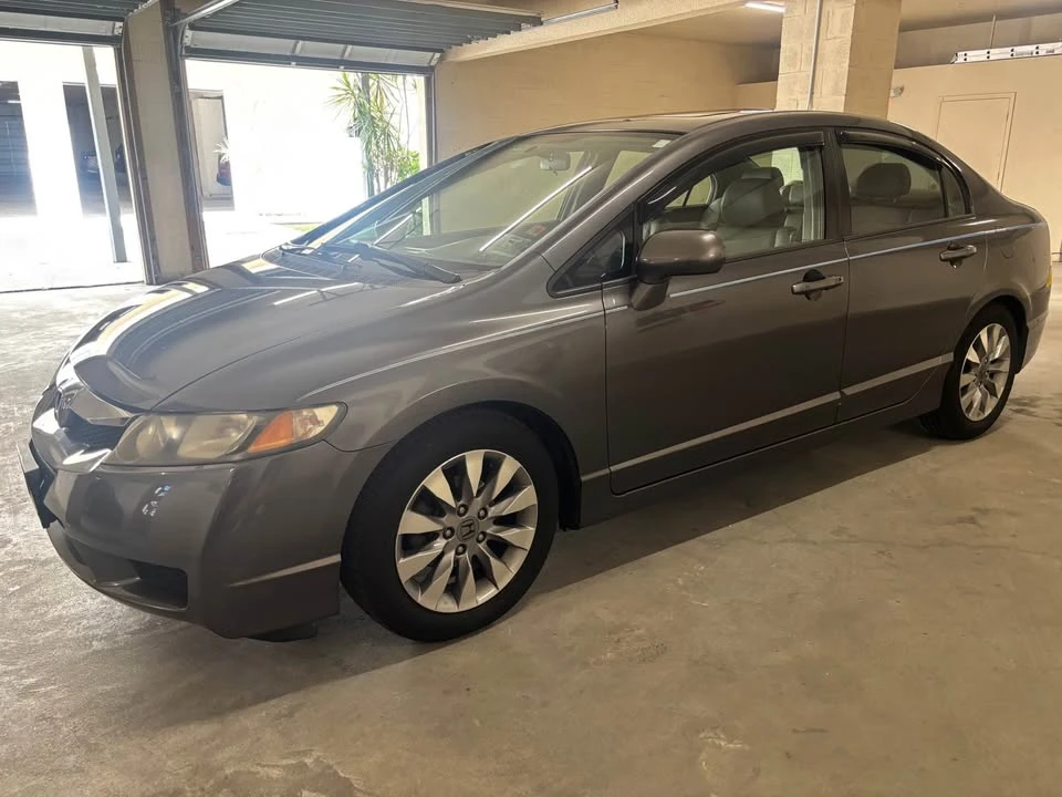 2011 Honda Civic 8th Gen - Image 7 of 10