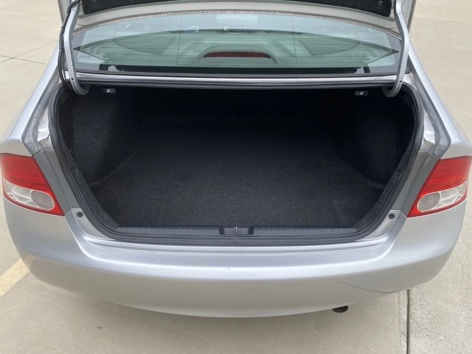 2011 Honda Civic 8th Gen - Image 15 of 31