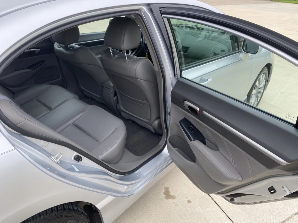 2011 Honda Civic 8th Gen - Image 17 of 31