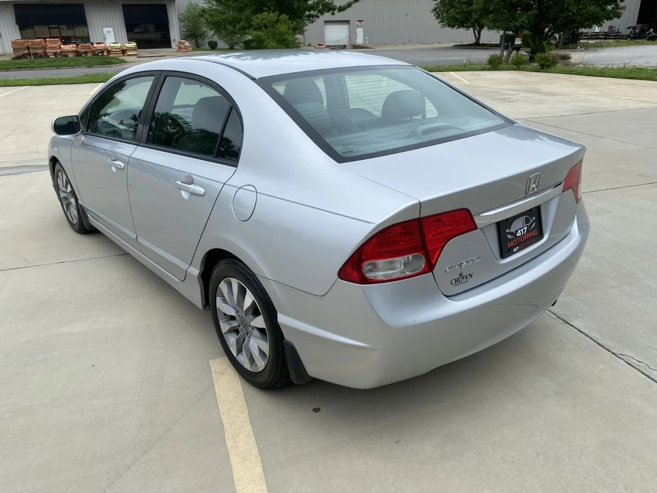 2011 Honda Civic 8th Gen - Image 7 of 31