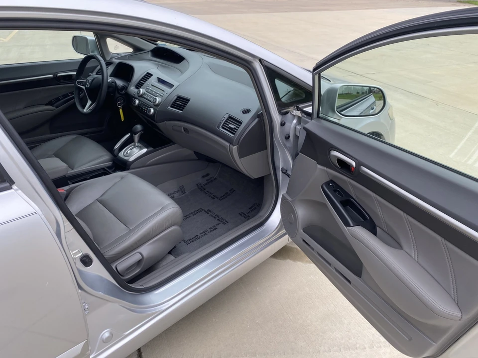 2011 Honda Civic 8th Gen - Image 20 of 31