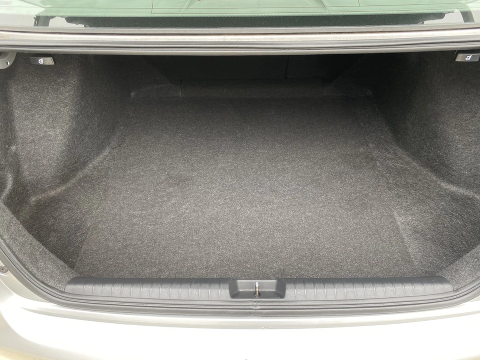 2011 Honda Civic 8th Gen - Image 16 of 31