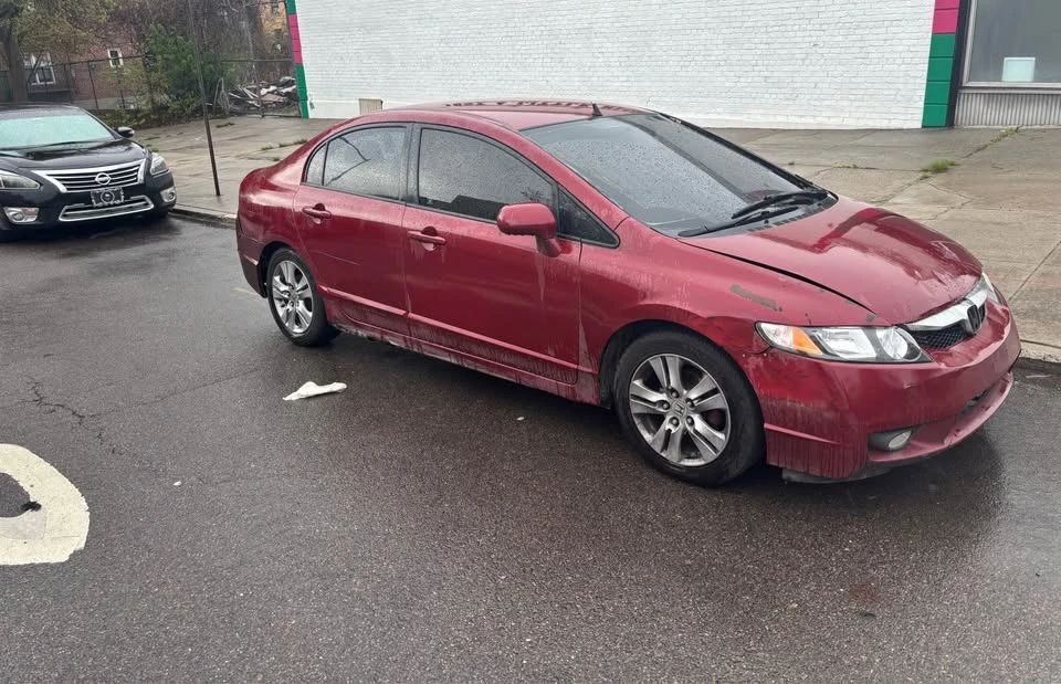 2011 Honda Civic 8th Gen - Image 3 of 7