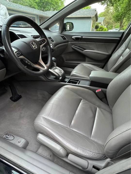 2011 Honda Civic 8th Gen - Image 4 of 9