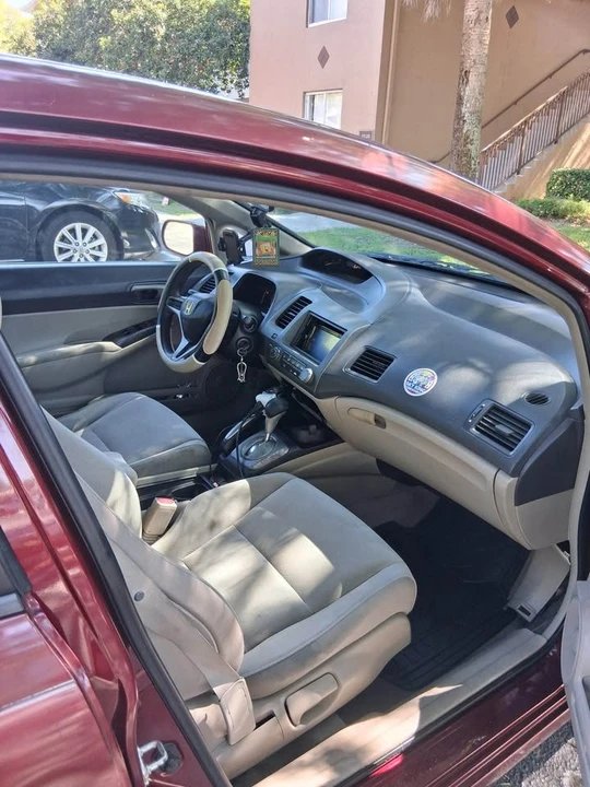 2011 Honda Civic 8th Gen - Image 4 of 6