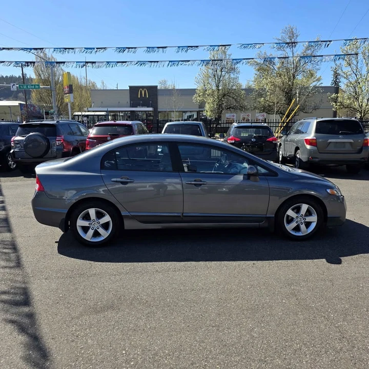 2011 Honda Civic 8th Gen - Image 4 of 15