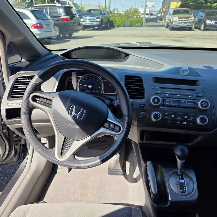 2011 Honda Civic 8th Gen - Image 10 of 15