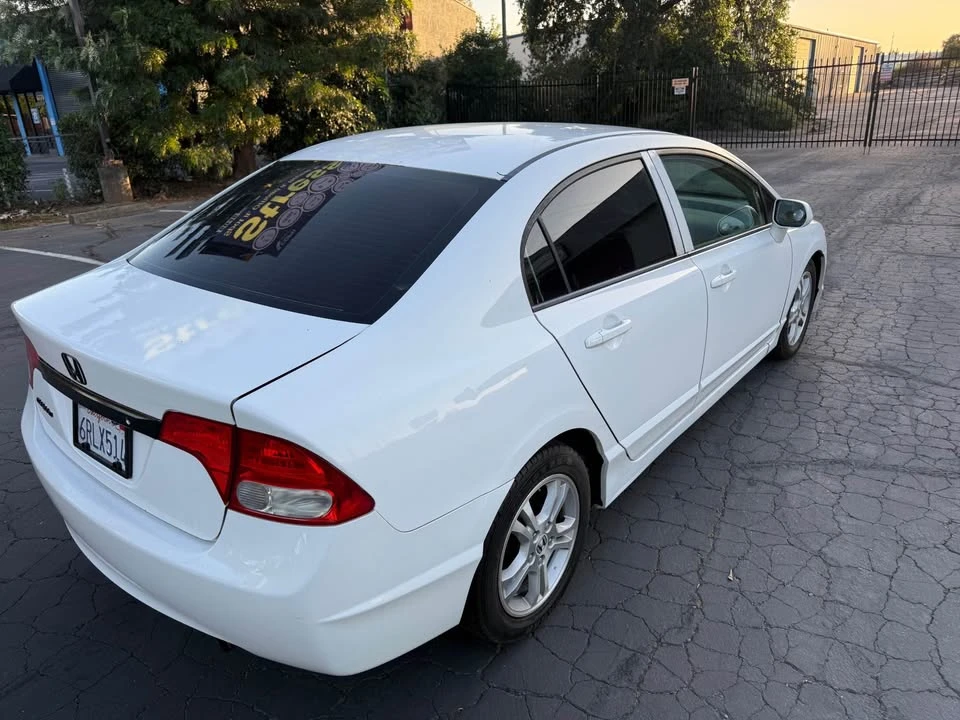 2011 Honda Civic 8th Gen - Image 4 of 13