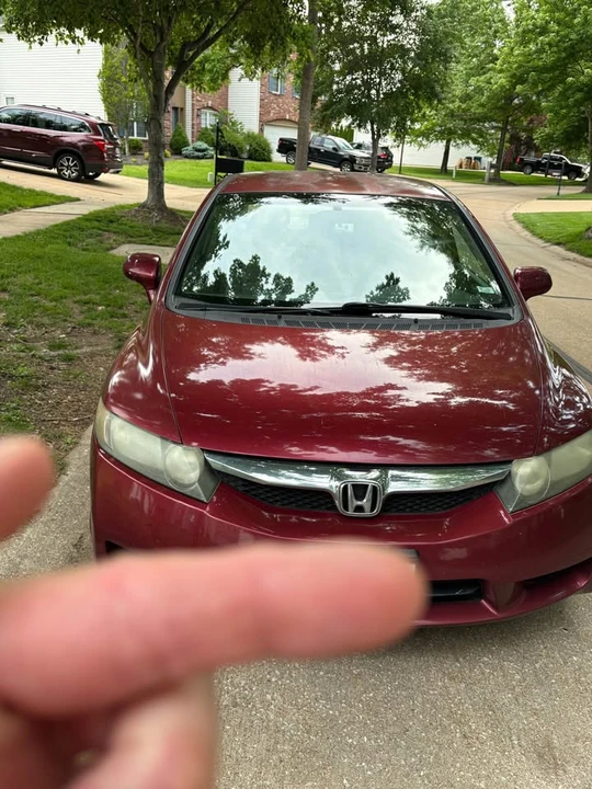 2011 Honda Civic 8th Gen - Image 2 of 13