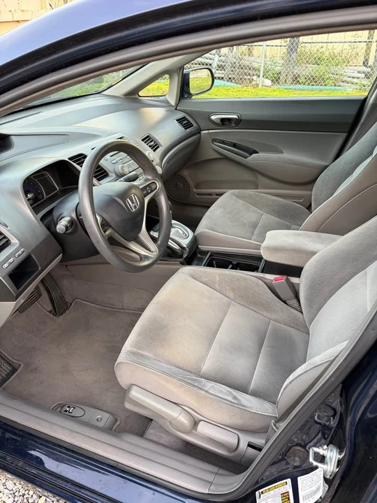 2011 Honda Civic - Image 11 of 14