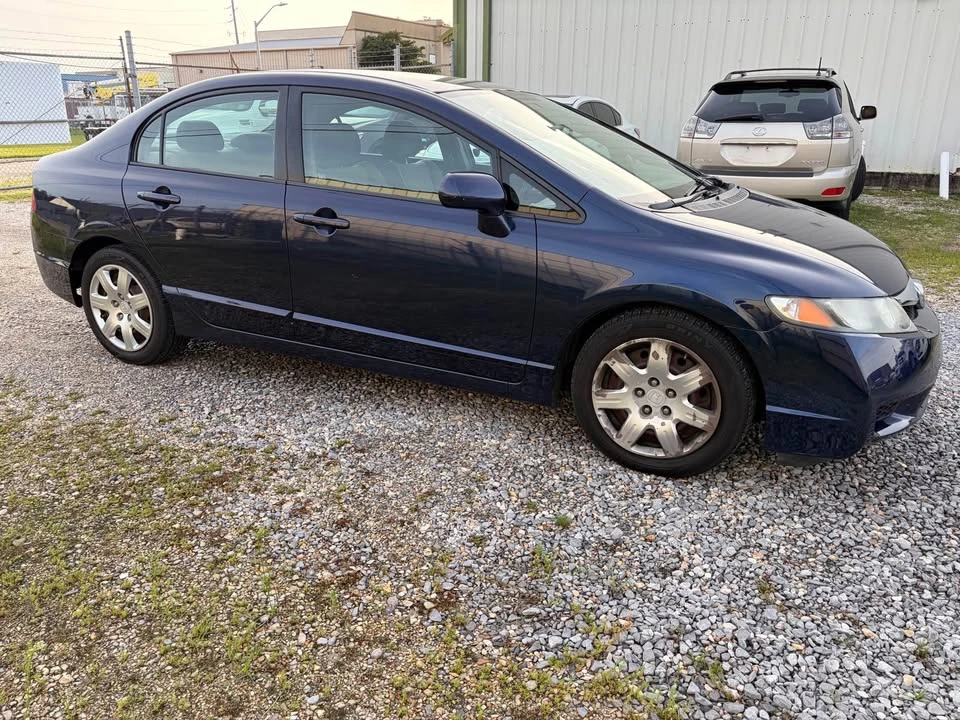2011 Honda Civic - Image 7 of 14