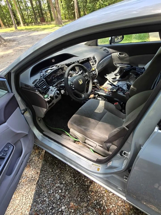 2011 Honda Civic 8th Gen - Image 7 of 11