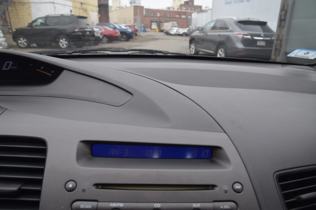 2011 Honda Civic 8th Gen - Image 16 of 17