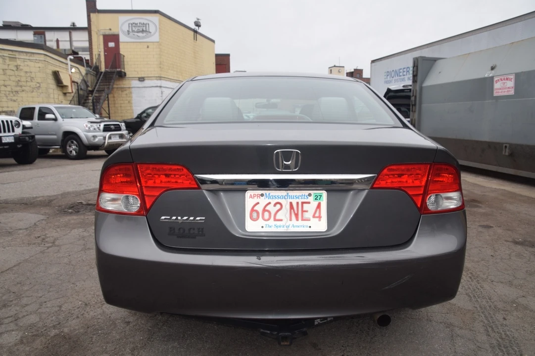 2011 Honda Civic 8th Gen - Image 9 of 17