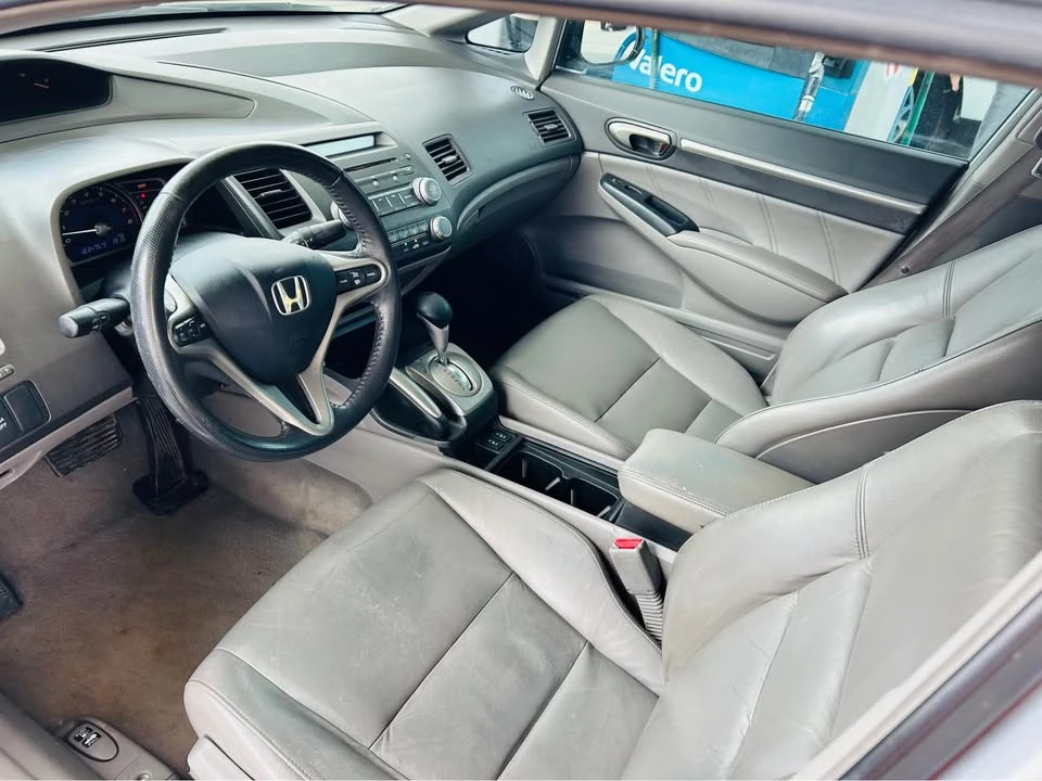 2011 Honda Civic 8th Gen - Image 7 of 9