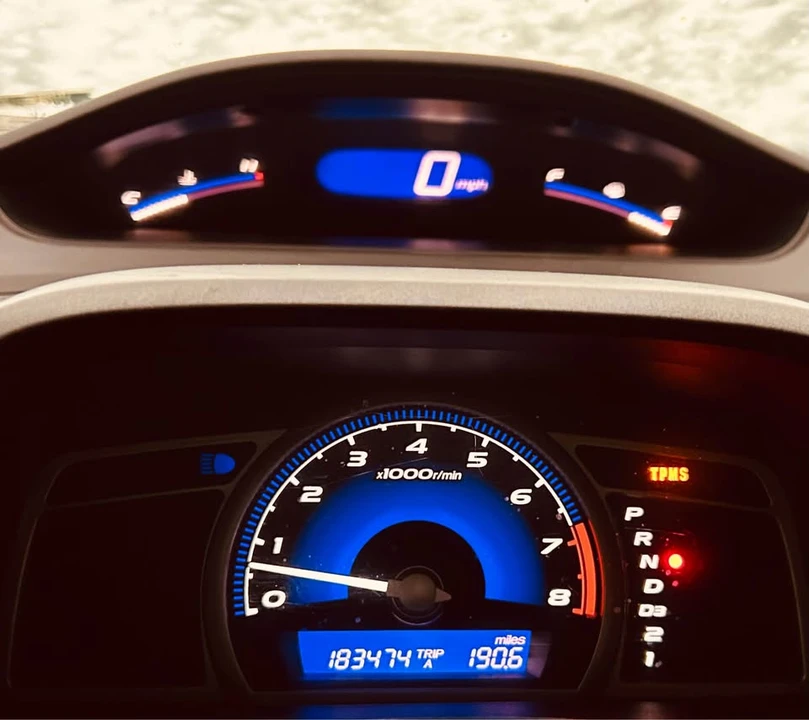 2011 Honda Civic 8th Gen - Image 9 of 9
