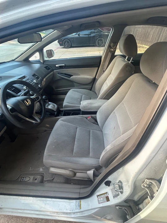 2011 Honda Civic 8th Gen - Image 5 of 8