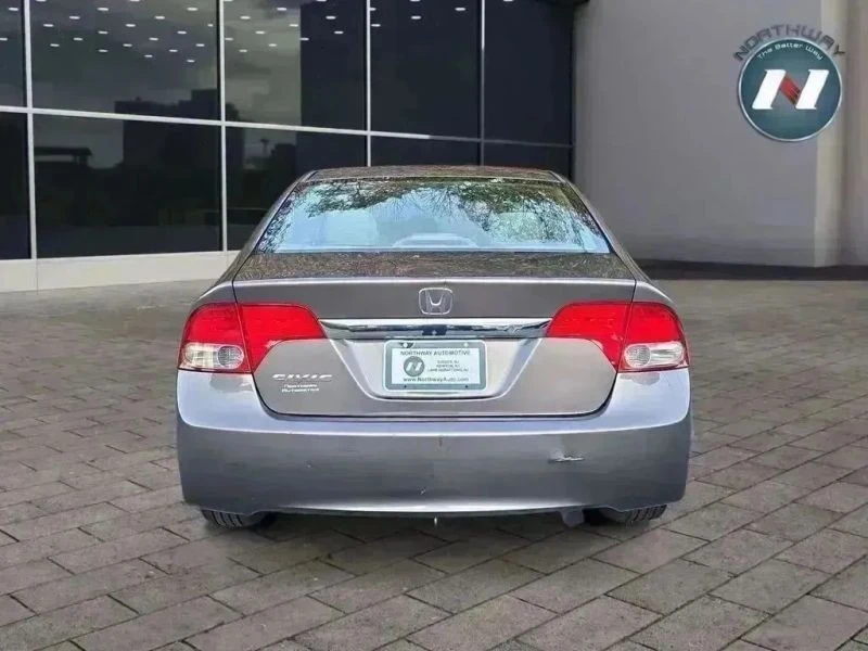 2011 Honda Civic 8th Gen - Image 4 of 12