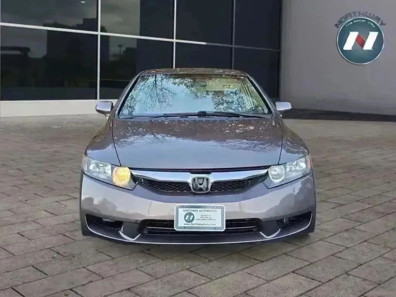2011 Honda Civic 8th Gen - Image 8 of 12