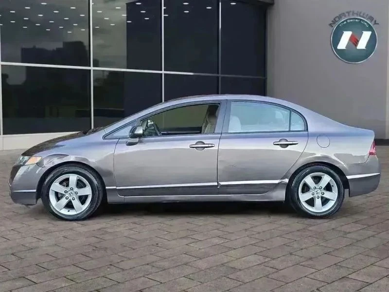 2011 Honda Civic 8th Gen - Image 2 of 12
