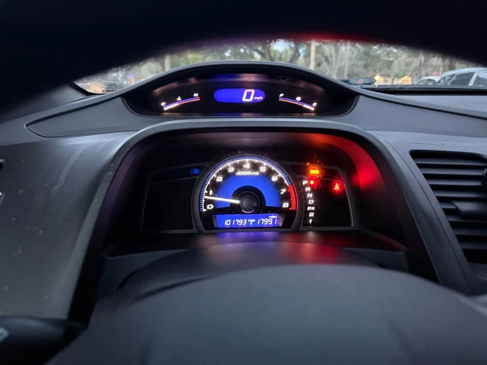 2011 Honda Civic 8th Gen - Image 5 of 8