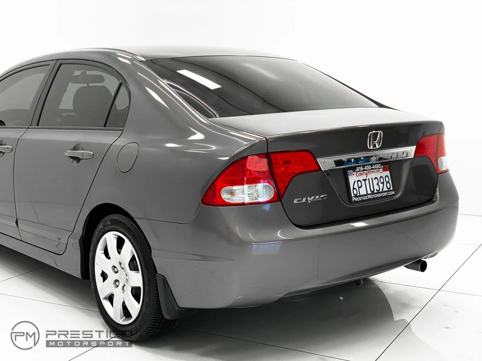 2011 Honda Civic 8th Gen - Image 10 of 31