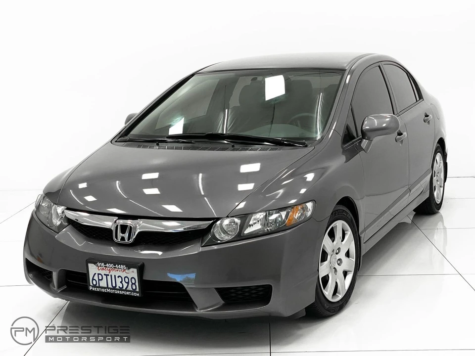 2011 Honda Civic 8th Gen - Image 3 of 31