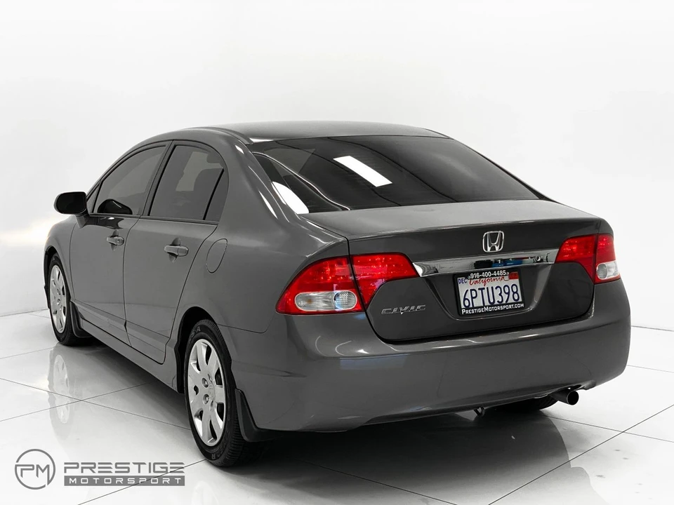 2011 Honda Civic 8th Gen - Image 12 of 31