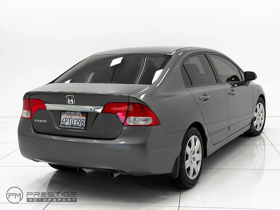 2011 Honda Civic 8th Gen - Image 6 of 31