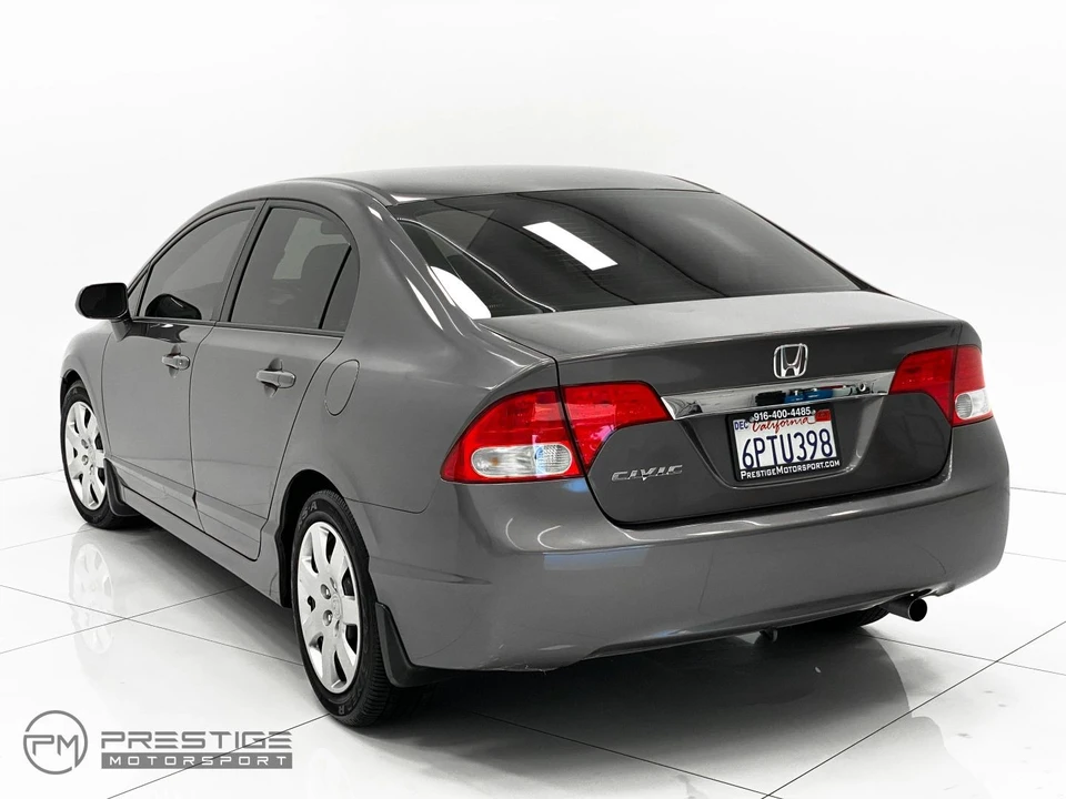 2011 Honda Civic 8th Gen - Image 4 of 31