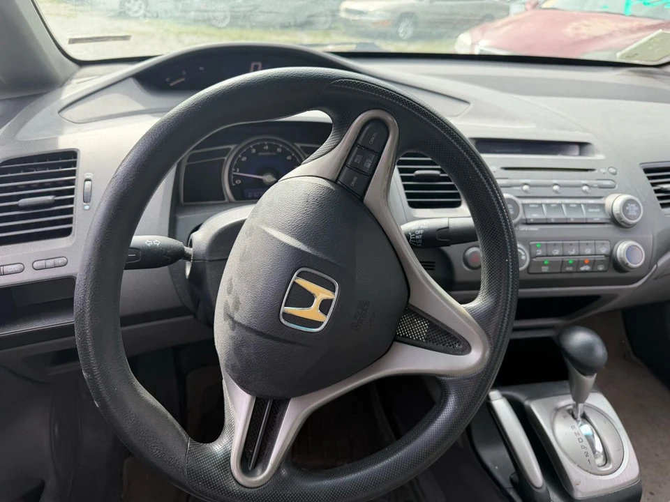 2011 Honda Civic 8th Gen - Image 4 of 7